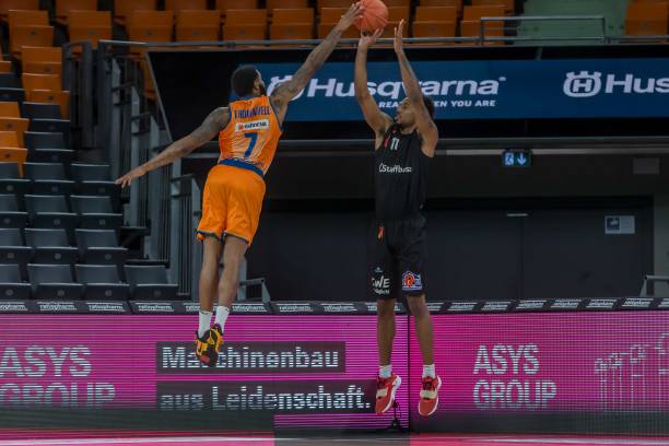 从商业与竞 从商业与竞