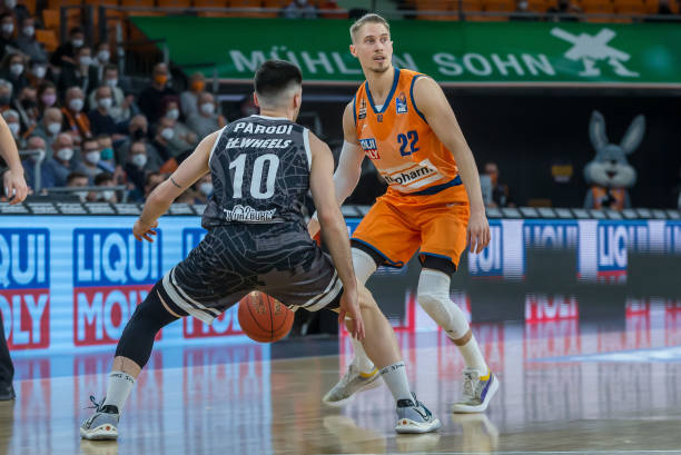 然发挥出色 然发挥出色